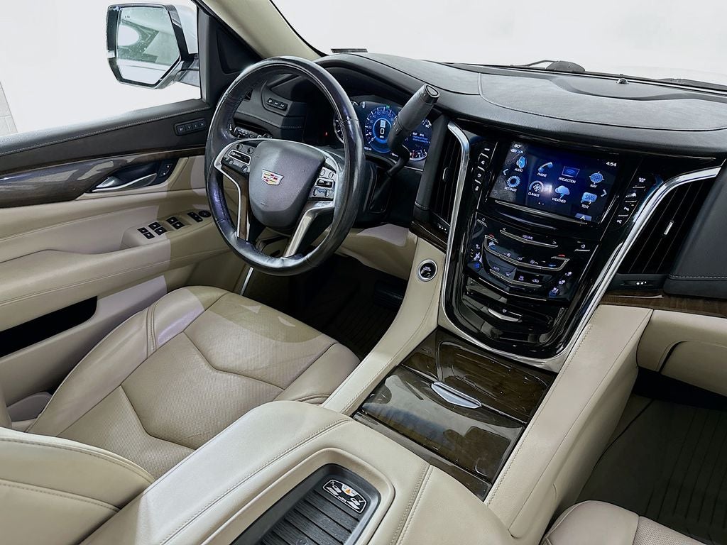 2018 Cadillac Escalade Luxury