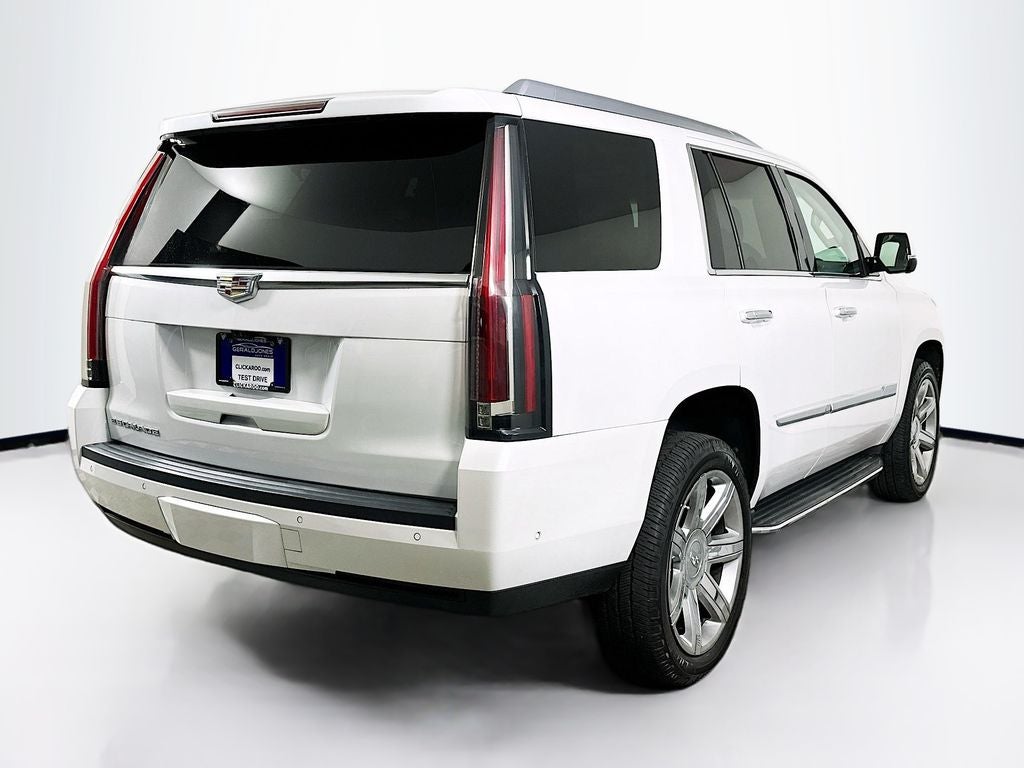 2018 Cadillac Escalade Luxury