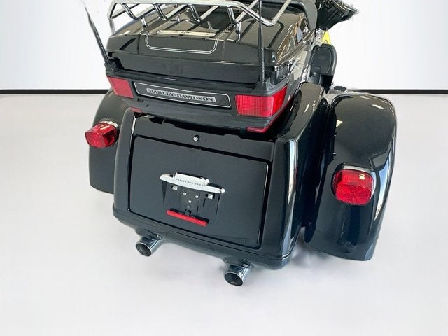 2011 Harley-Davidson Test Base