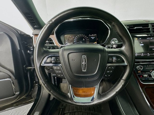 2017 Lincoln Continental Select