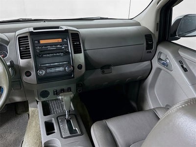 2010 Nissan Frontier LE