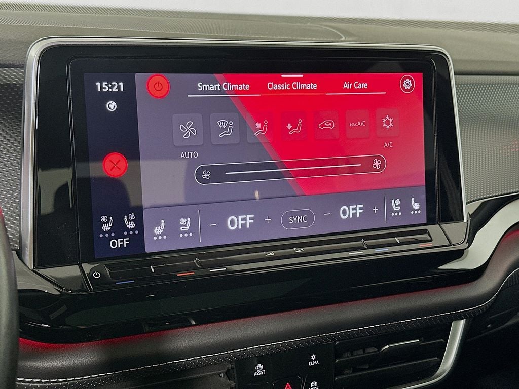 2024 Volkswagen Atlas Cross Sport 2.0T SEL R-Line