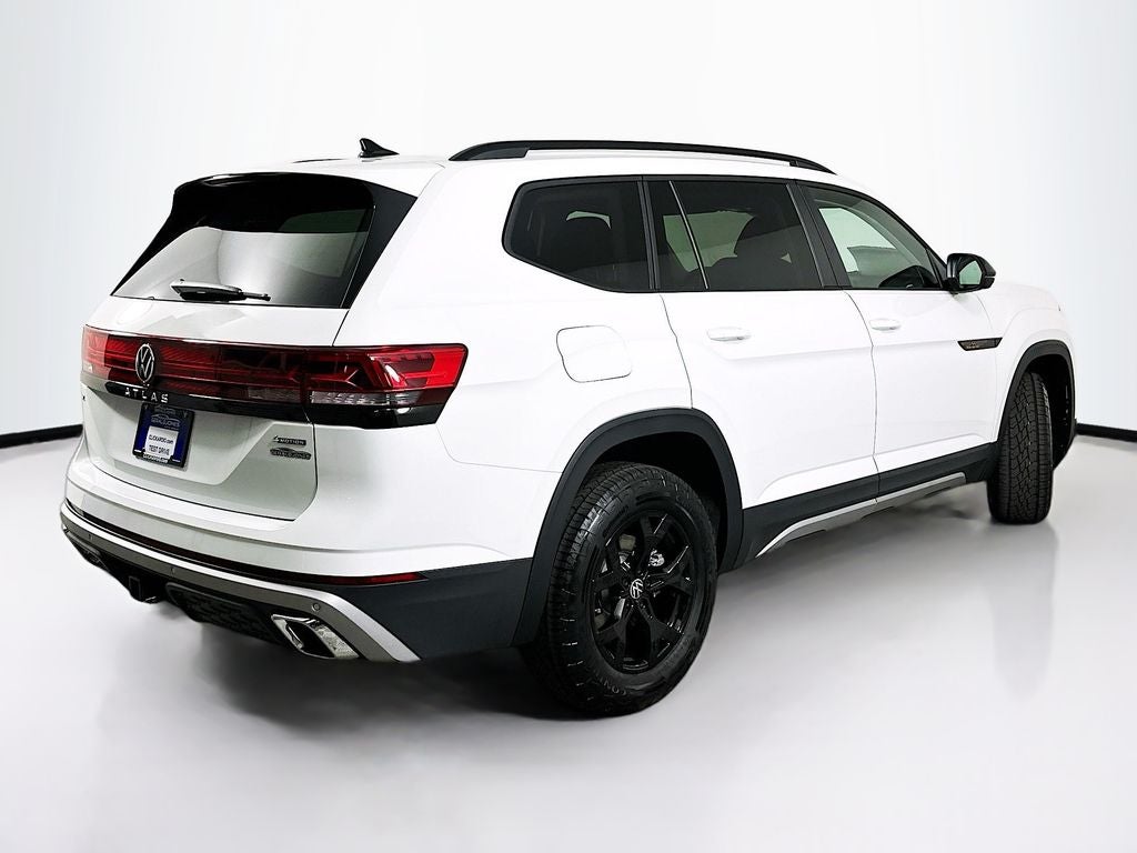 2025 Volkswagen Atlas 2.0T Peak Edition