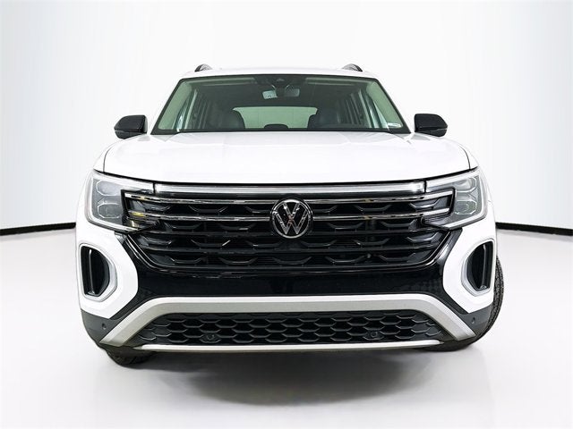2024 Volkswagen Atlas 2.0T Peak Edition SE w/Technology