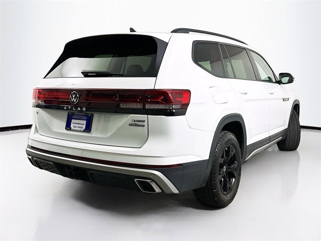 2024 Volkswagen Atlas 2.0T Peak Edition SE w/Technology