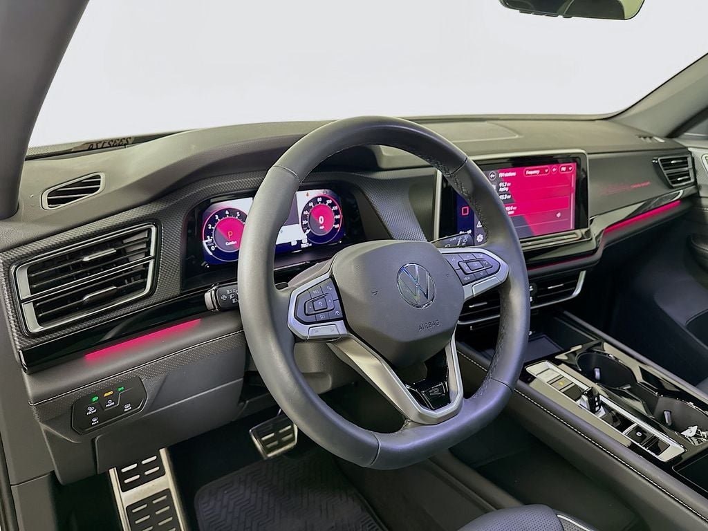 2025 Volkswagen Atlas Cross Sport 2.0T SEL Premium R-Line