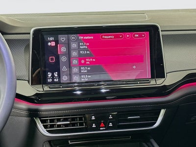 2025 Volkswagen Atlas Cross Sport 2.0T SEL Premium R-Line