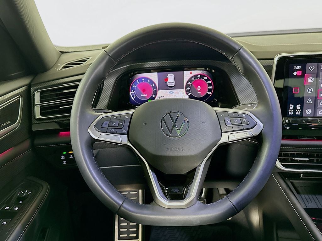 2025 Volkswagen Atlas Cross Sport 2.0T SEL Premium R-Line