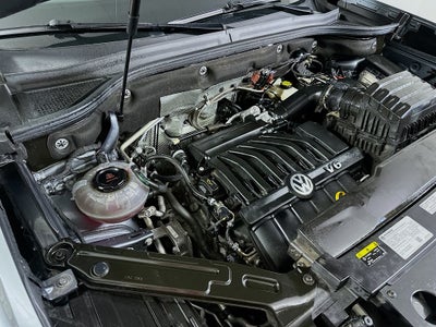 2022 Volkswagen Atlas 3.6L V6 SEL Premium R-Line