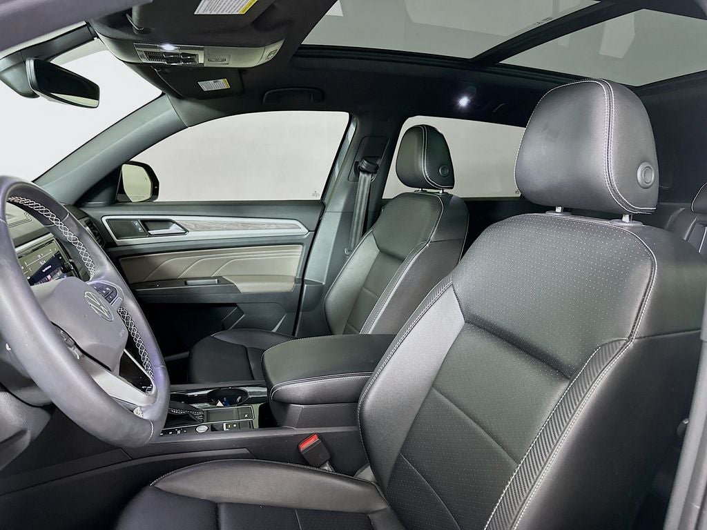 2023 Volkswagen Atlas Cross Sport 2.0T SE w/Technology
