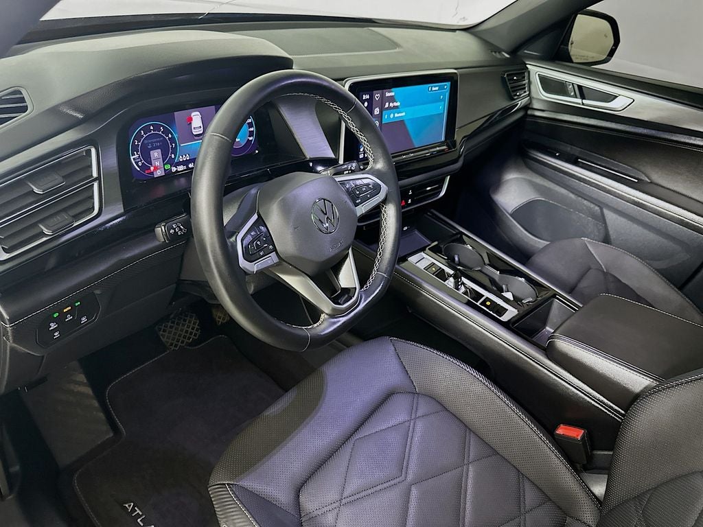 2024 Volkswagen Atlas Cross Sport 2.0T SE w/Technology