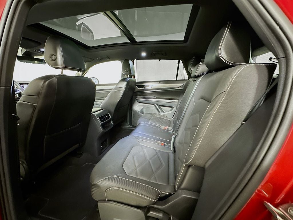 2024 Volkswagen Atlas Cross Sport 2.0T SE w/Technology