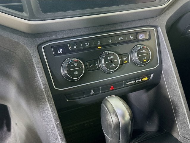 2021 Volkswagen Atlas Cross Sport 3.6L V6 SE w/Technology R-Line