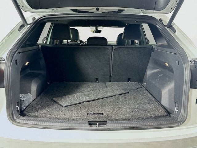 2021 Volkswagen Atlas Cross Sport 3.6L V6 SE w/Technology R-Line