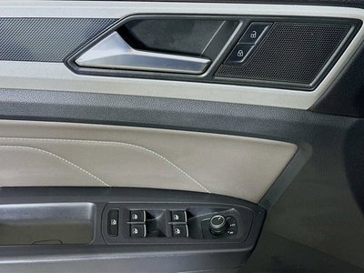 2021 Volkswagen Atlas Cross Sport 3.6L V6 SE w/Technology R-Line