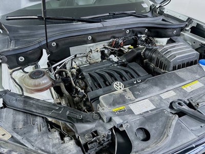 2021 Volkswagen Atlas Cross Sport 3.6L V6 SE w/Technology R-Line