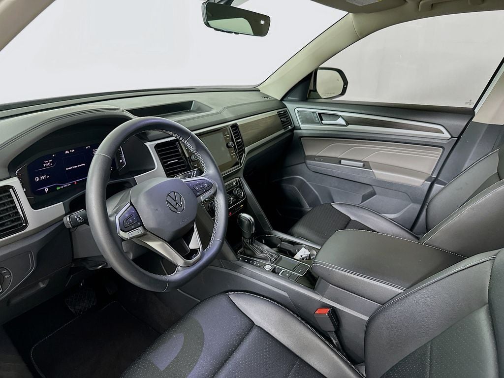 2023 Volkswagen Atlas 2.0T SE w/Technology