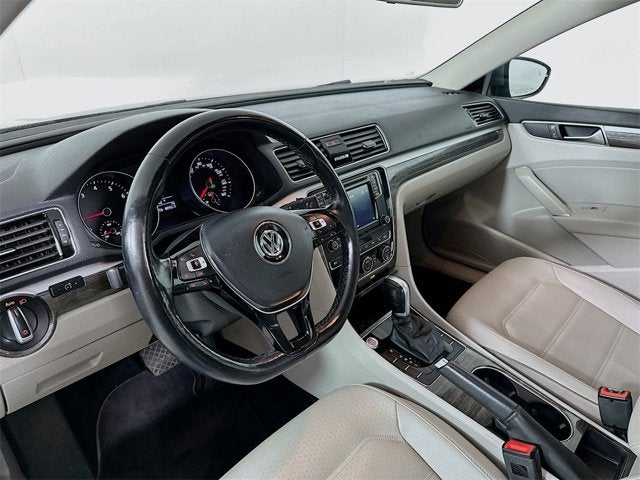 2018 Volkswagen Passat 2.0T SE