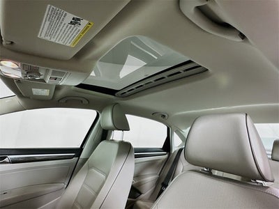 2018 Volkswagen Passat 2.0T SE