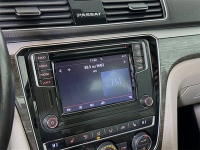 2018 Volkswagen Passat 2.0T SE