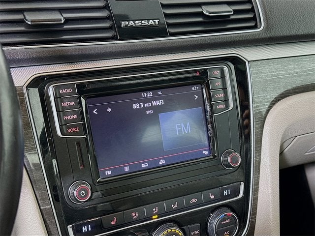 2018 Volkswagen Passat 2.0T SE