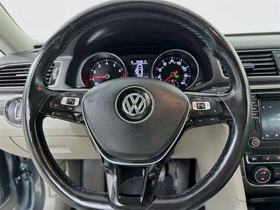 2018 Volkswagen Passat 2.0T SE