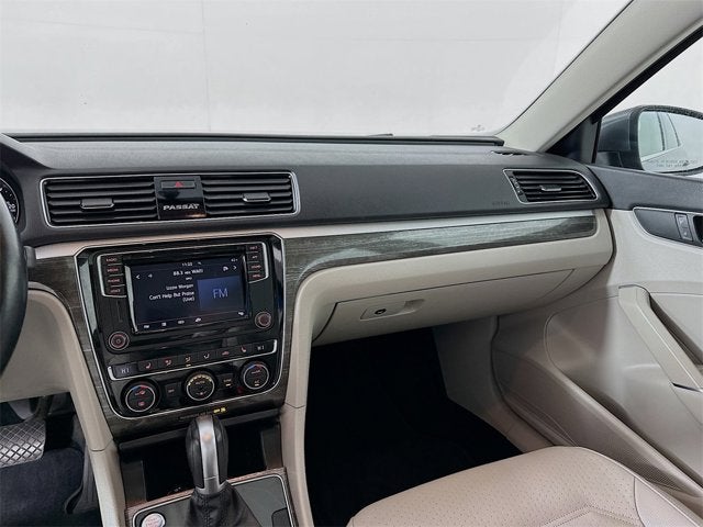 2018 Volkswagen Passat 2.0T SE