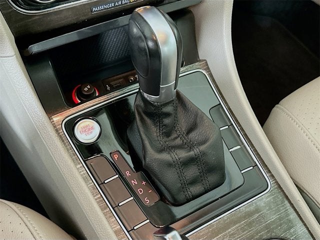 2018 Volkswagen Passat 2.0T SE