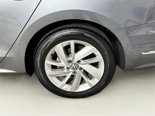 2018 Volkswagen Passat 2.0T SE