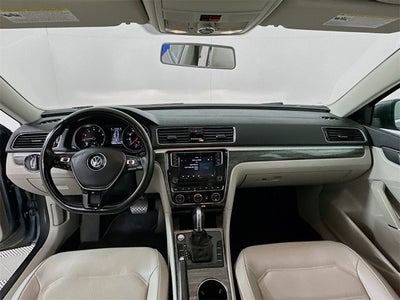 2018 Volkswagen Passat 2.0T SE
