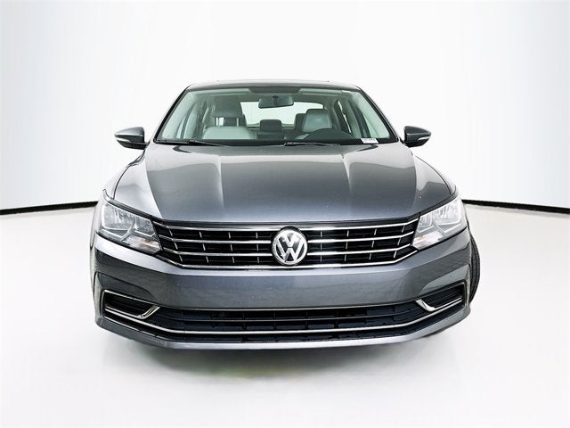 2018 Volkswagen Passat 2.0T SE