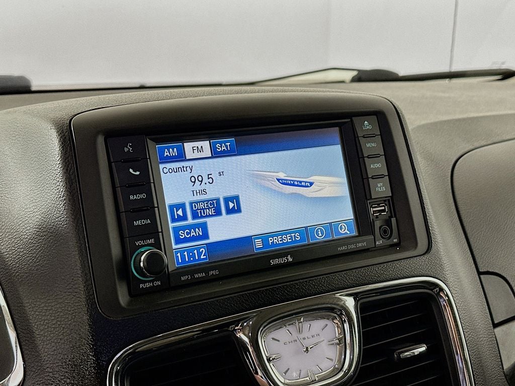 2011 Chrysler Town & Country Touring-L