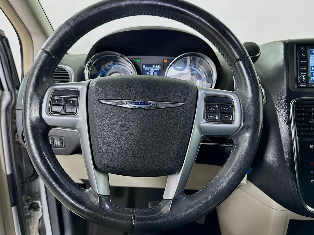 2011 Chrysler Town & Country Touring-L
