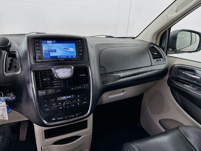 2011 Chrysler Town & Country Touring-L
