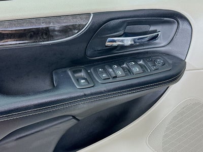 2011 Chrysler Town & Country Touring-L