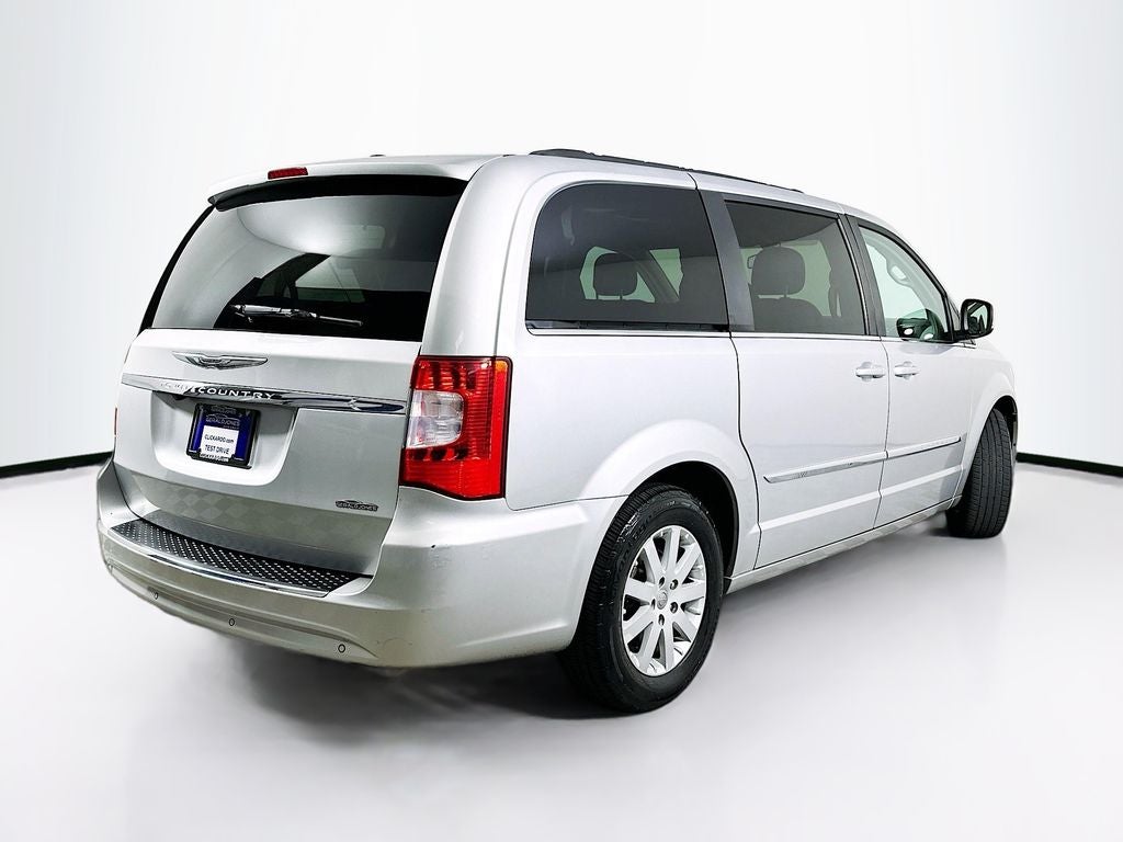 2011 Chrysler Town & Country Touring-L