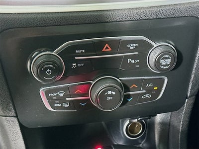 2019 Dodge Charger SXT