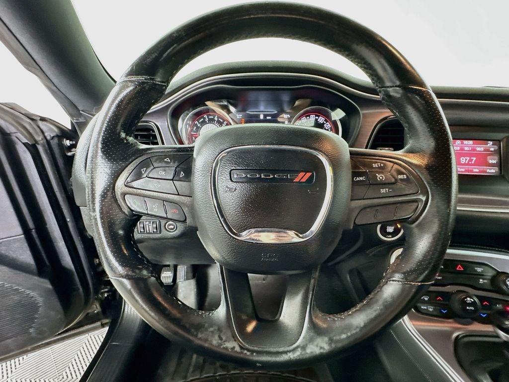 2017 Dodge Challenger SXT