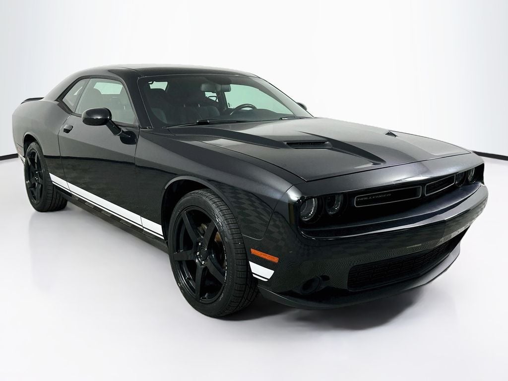 2017 Dodge Challenger SXT