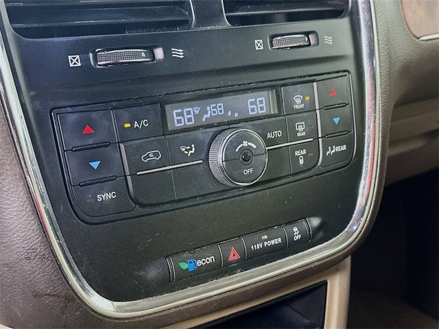 2015 Chrysler Town & Country Touring