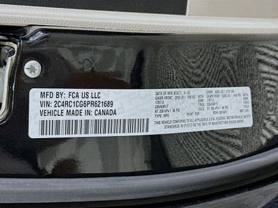 2023 Chrysler Voyager LX