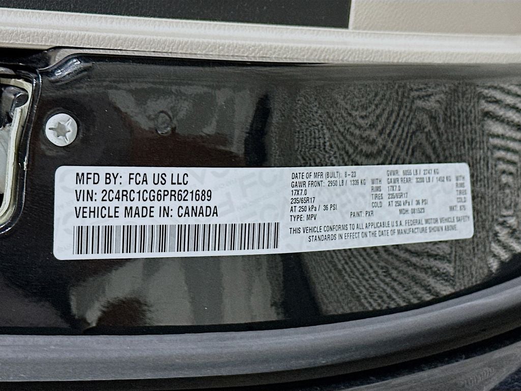 2023 Chrysler Voyager LX