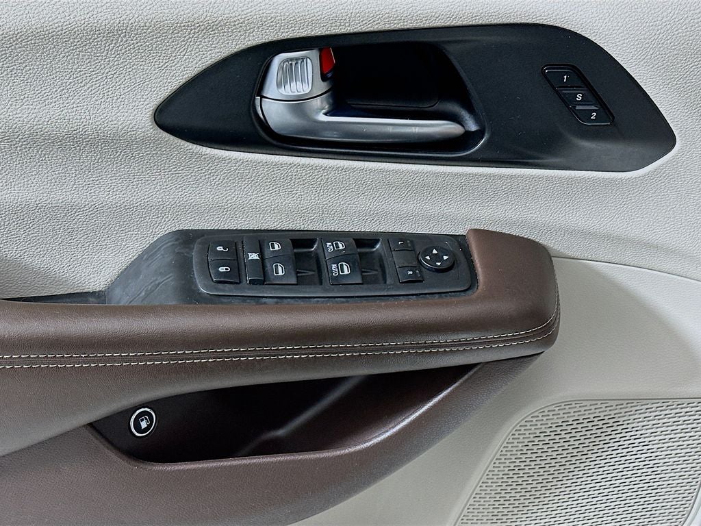 2021 Chrysler Pacifica Hybrid Touring L