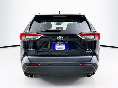 2020 Toyota RAV4 Hybrid XLE
