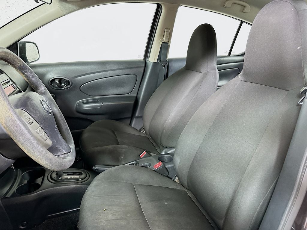 2015 Nissan Versa 1.6 S Plus