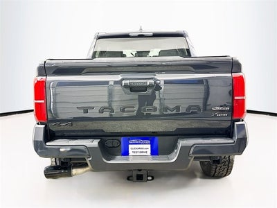 2025 Toyota Tacoma 4WD SR5