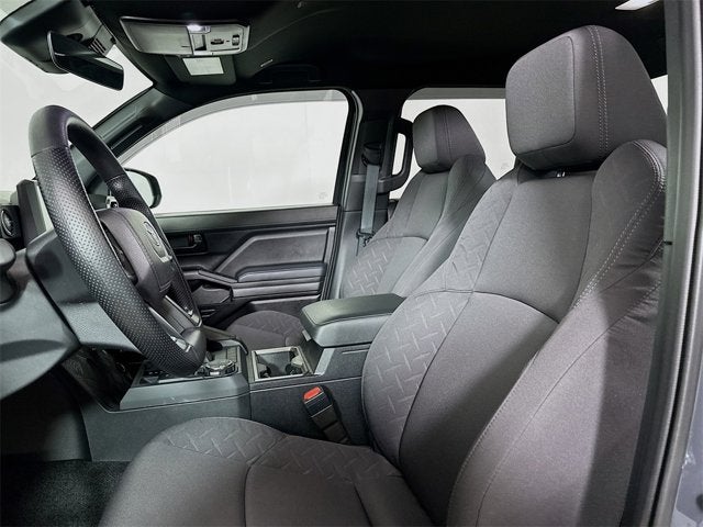 2025 Toyota Tacoma 4WD SR5