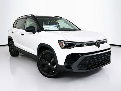 2025 Volkswagen Taos SE Black