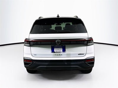 2025 Volkswagen Taos SE Black