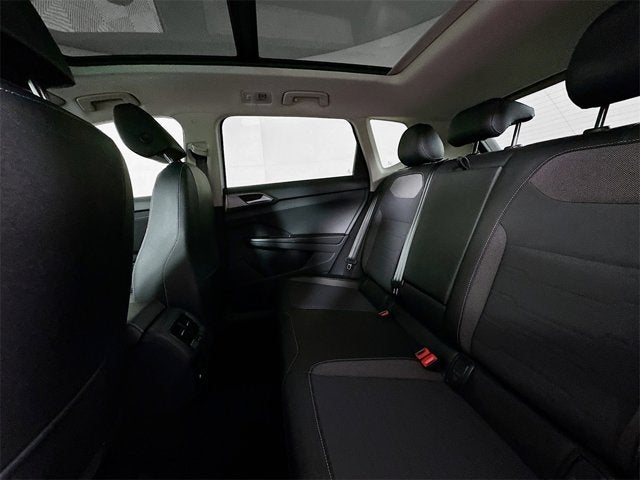 2025 Volkswagen Taos SE Black